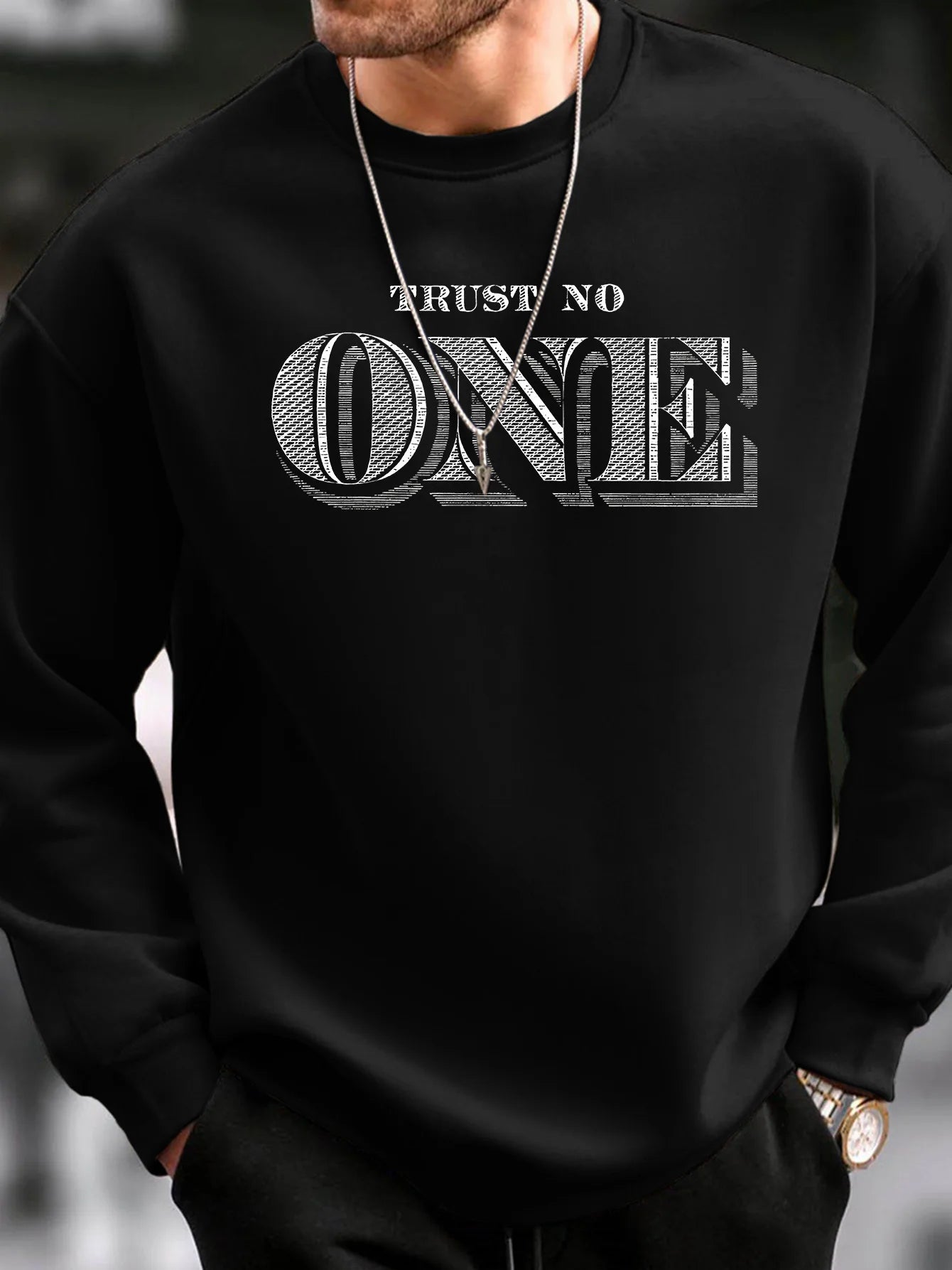 Men's autumn and winter fashionable casual loose fashion TRUST NO ONE print pullover long sleeved warm round neck sweatshirt
