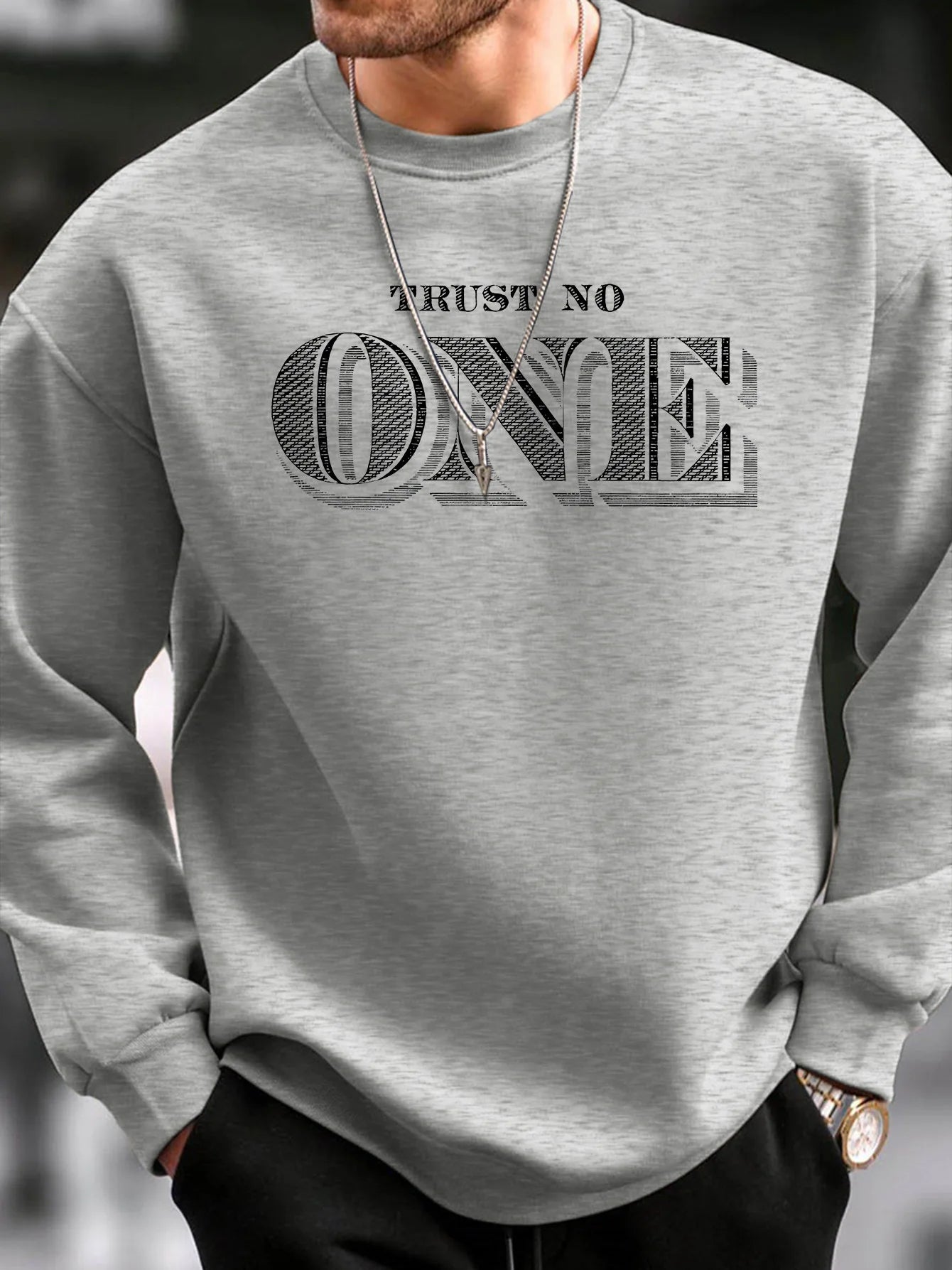 Men's autumn and winter fashionable casual loose fashion TRUST NO ONE print pullover long sleeved warm round neck sweatshirt