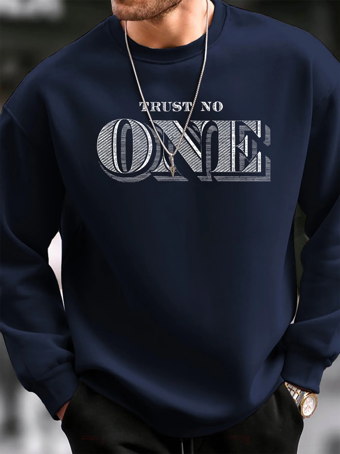 Men's autumn and winter fashionable casual loose fashion TRUST NO ONE print pullover long sleeved warm round neck sweatshirt